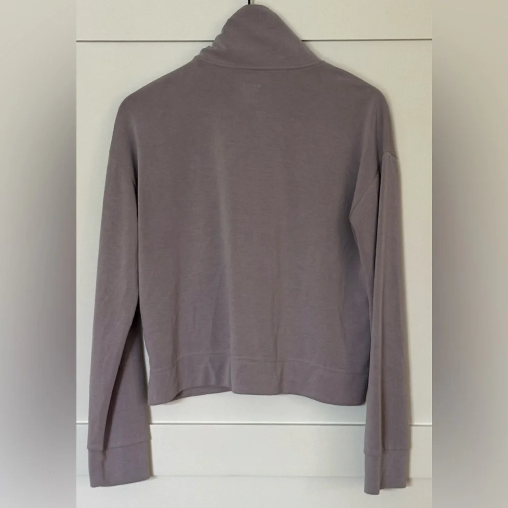 Athleta Seasoft Quarter 1/4 Zip Light Purple SOFT Sweatshirt Top Size Small - Picture 2 of 4